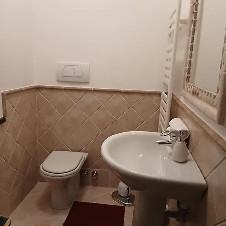 Casa Il Giardino Fiorito * Аоста