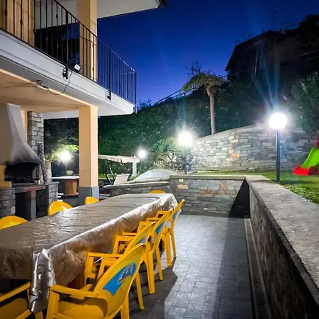 Дом отдыха Casa Il Giardino Fiorito Аоста
