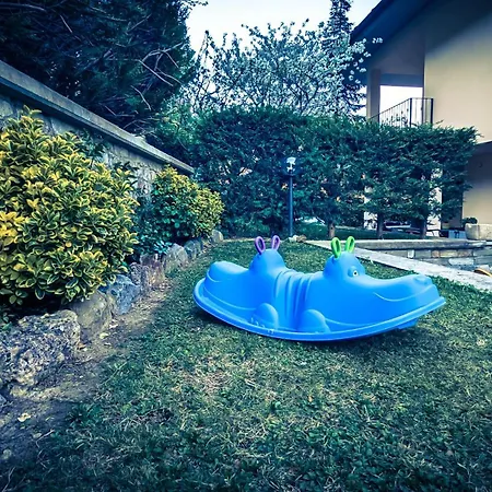 Casa Il Giardino Fiorito Дом отдыха Аоста