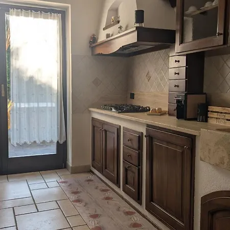 Casa Il Giardino Fiorito Аоста